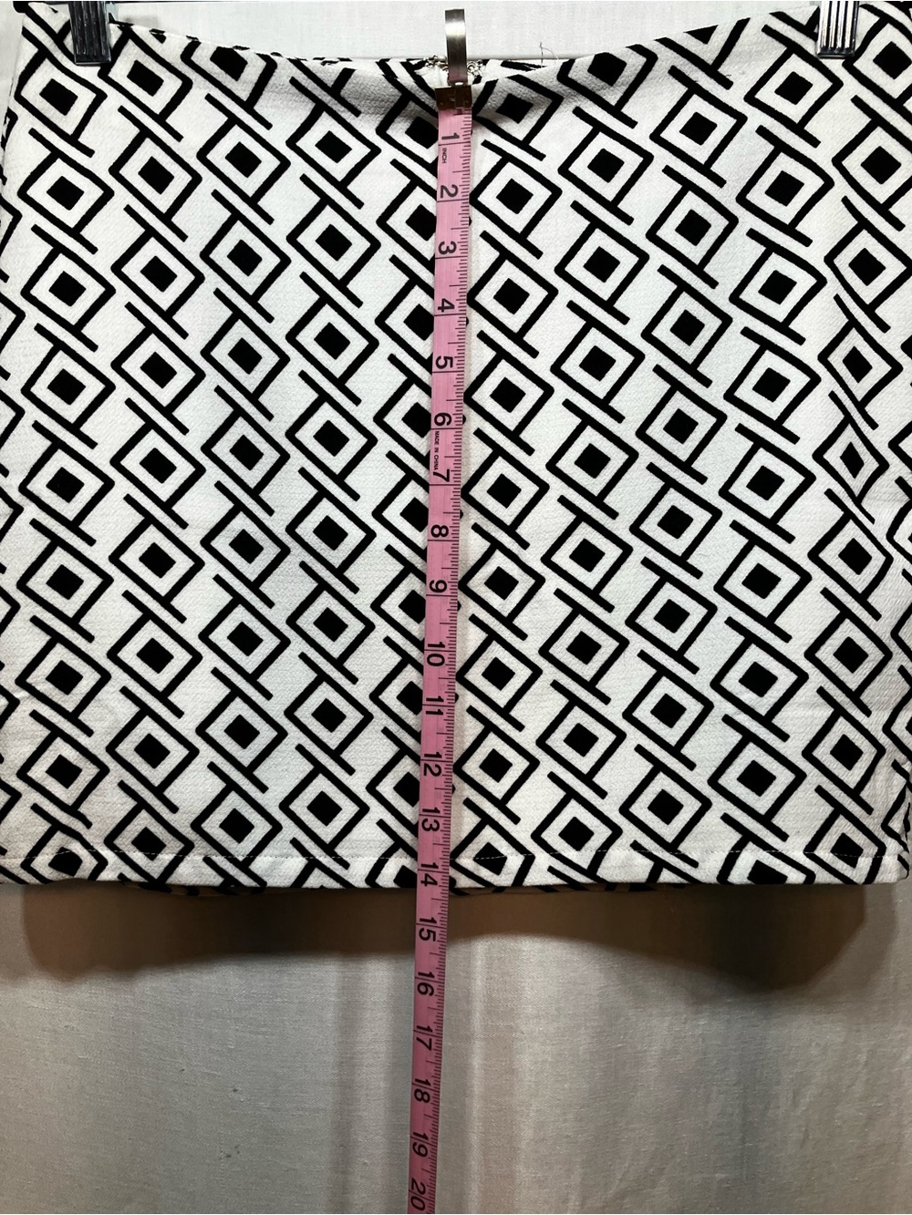 Love Riche Black & White Geometric Print Women’s Skirt Large